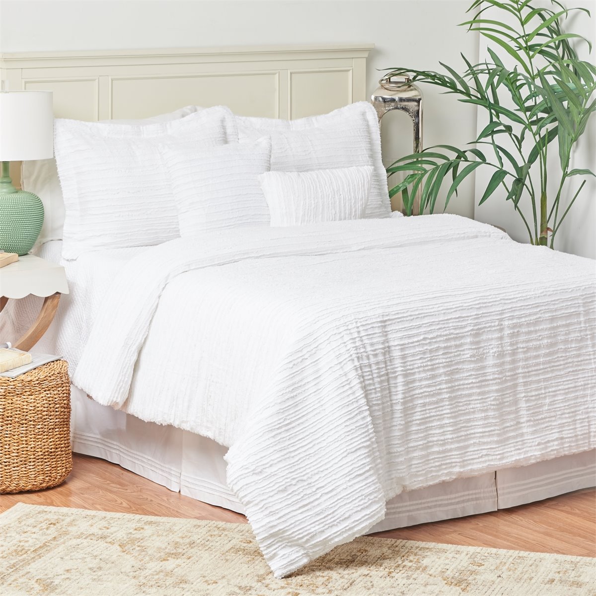 Eyelashes White 5 Piece Queen Comforter Set by C&F Home