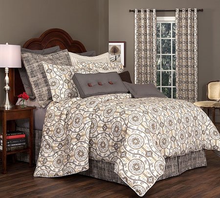 Izmir King Thomasville Comforter Set (15" bedskirt) Thumbnail