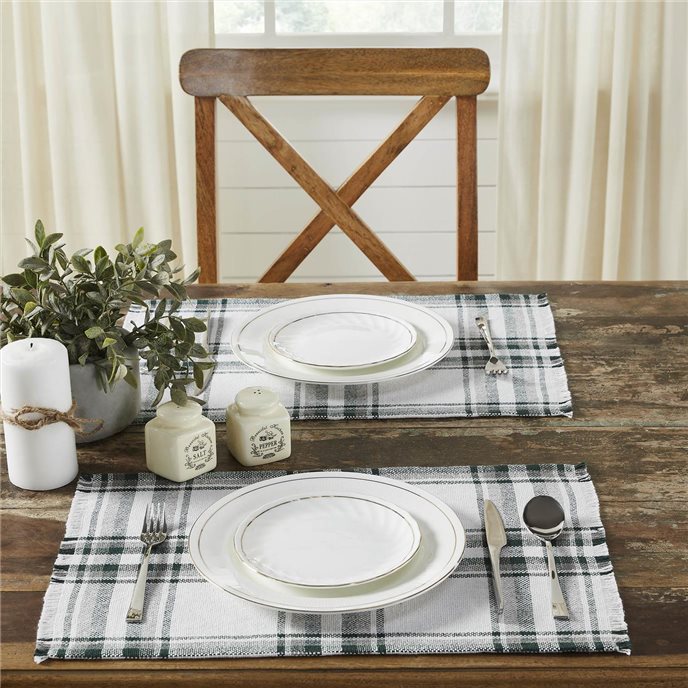 Harper Plaid Green White Placemat Set of 2 Fringed 13x19 Thumbnail