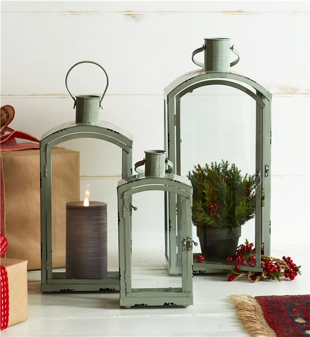 Distressed Metal Lantern with Curved Top (Set of 3) Thumbnail